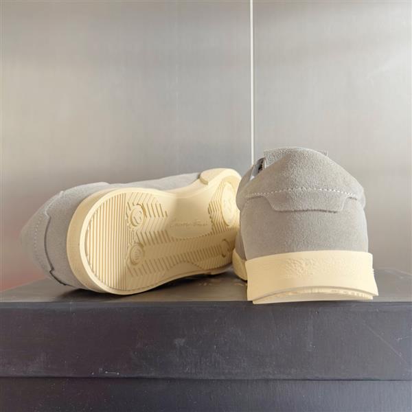 20251128161255677 330